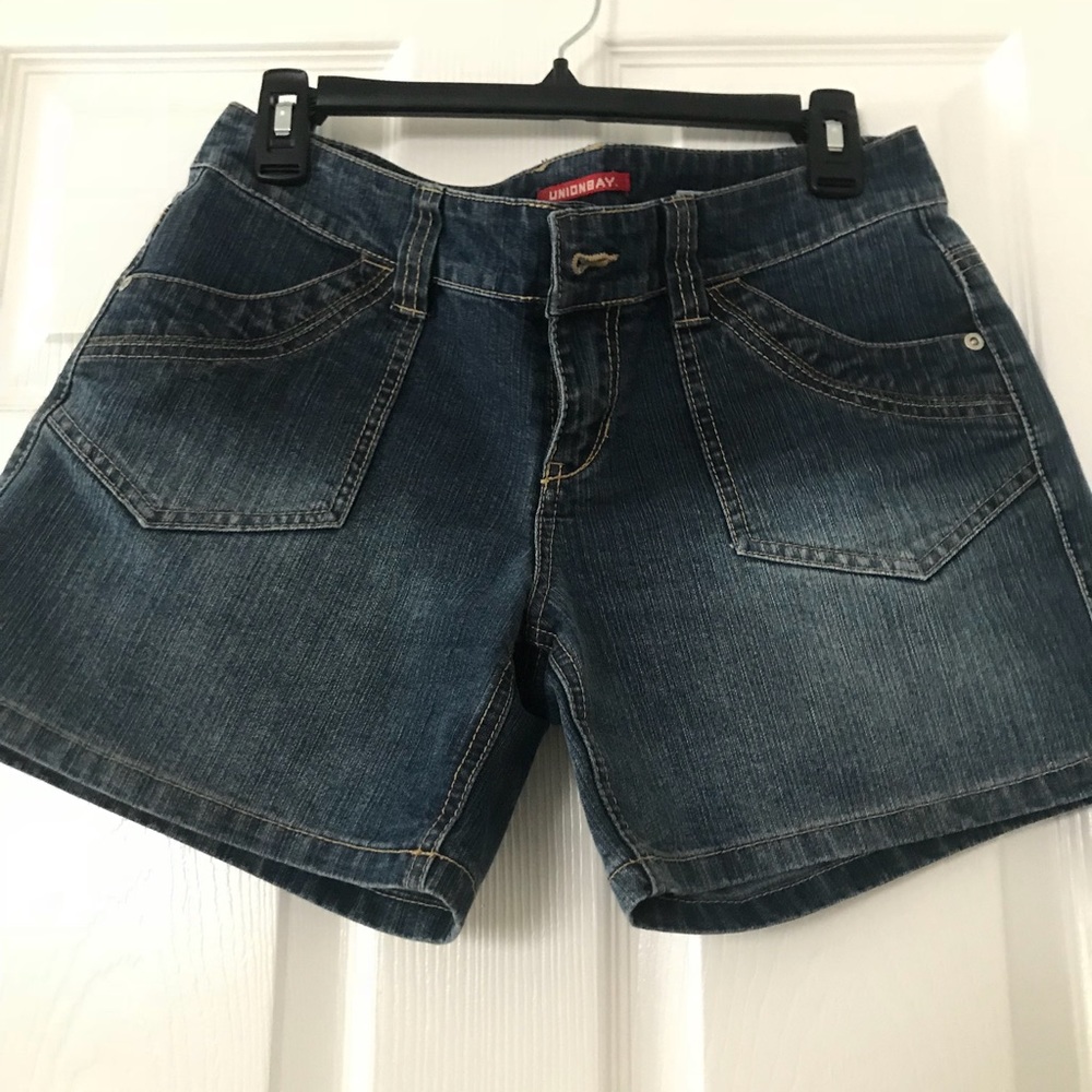 Unionbay Medium Wash Denim Shorts